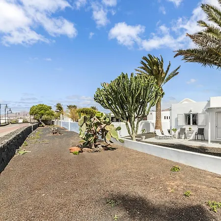 Дом отдыха Casahost El Cable Seaview House *