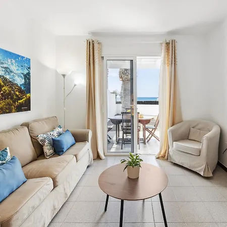 Casahost El Cable Seaview House Дом отдыха Арресифе